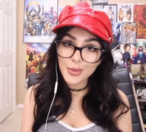 sssniperwolf p o r n|SSSniperwolf Pics & Gifs .